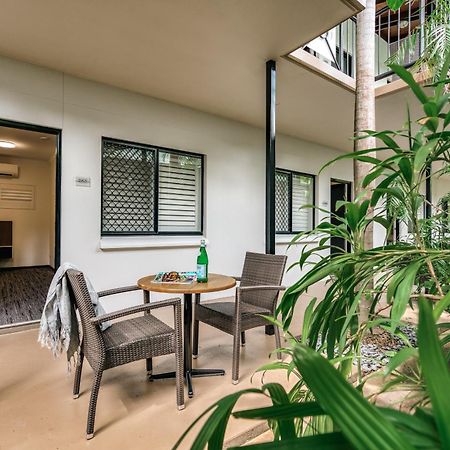 Palms City Resort Darwin Extérieur photo