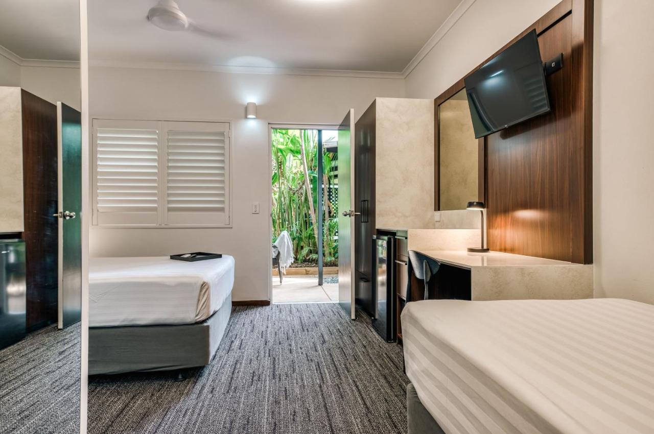 Palms City Resort Darwin Extérieur photo