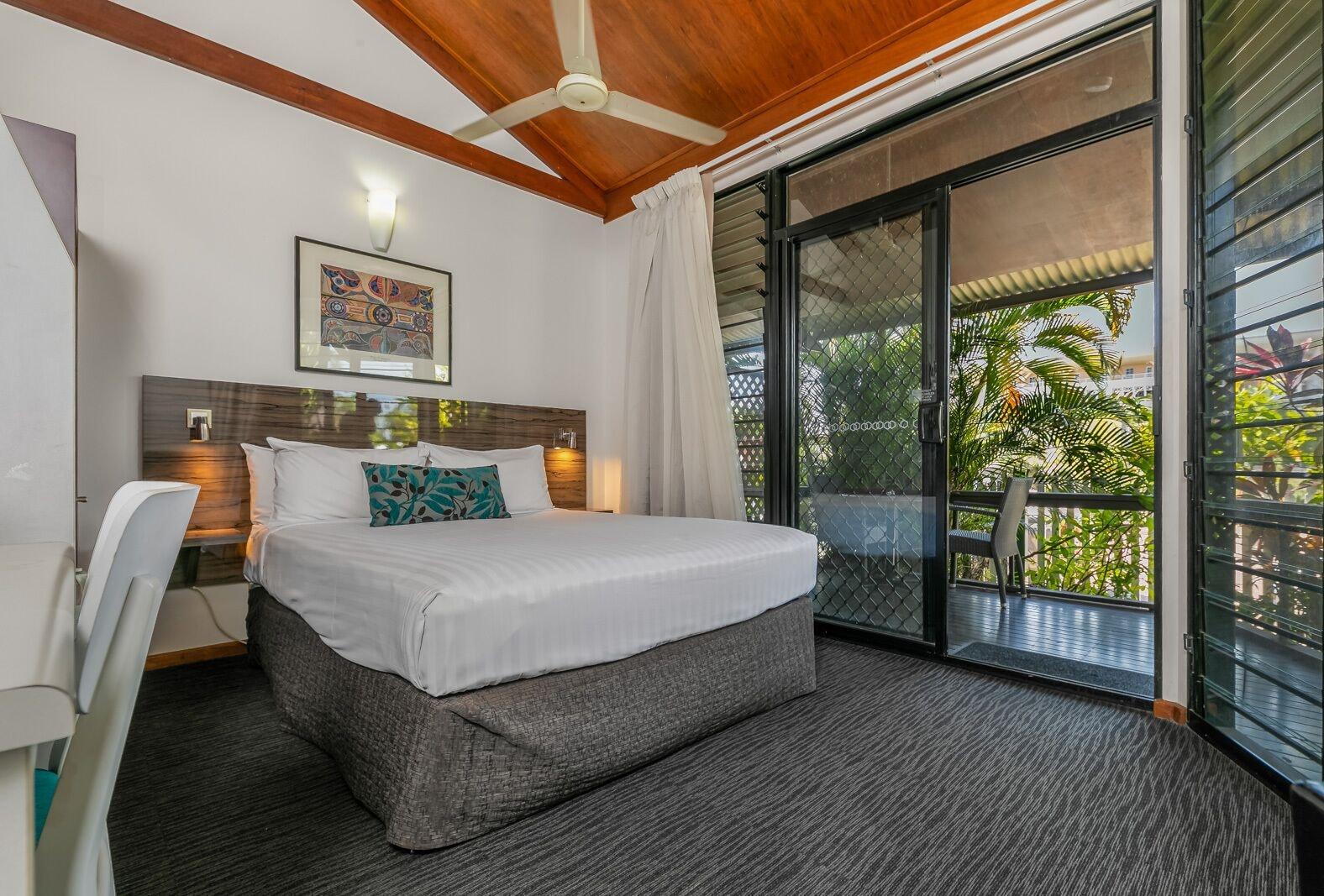 Palms City Resort Darwin Extérieur photo